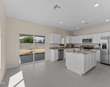 414 E Eason Avenue - Photo Thumbnail 4