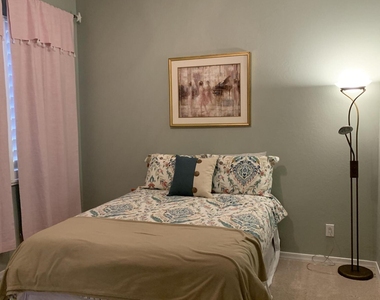 1608 W White Feather Lane - Photo Thumbnail 29