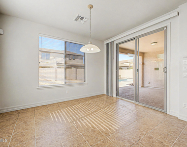 1918 E Indigo Court - Photo Thumbnail 11