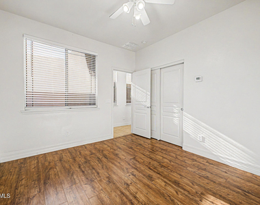 1918 E Indigo Court - Photo Thumbnail 28