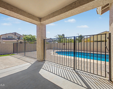 15207 W Windward Avenue - Photo Thumbnail 28