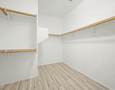 15207 W Windward Avenue - Photo Thumbnail 18