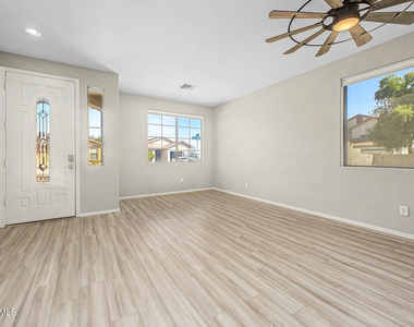 15207 W Windward Avenue - Photo Thumbnail 10