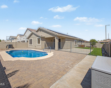 15207 W Windward Avenue - Photo Thumbnail 3