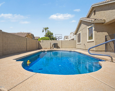 15207 W Windward Avenue - Photo Thumbnail 34