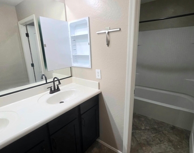 4065 S Harlan -- - Photo Thumbnail 19