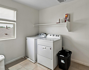20204 N Wilford Avenue - Photo Thumbnail 25