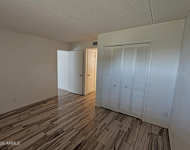 7141 N 16th Street - Photo Thumbnail 8