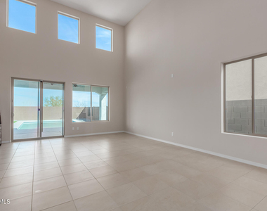 19740 W Palo Verde Drive - Photo Thumbnail 5