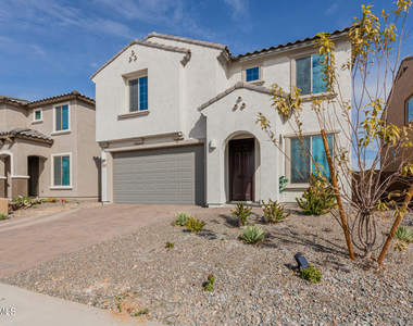 19740 W Palo Verde Drive - Photo Thumbnail 43