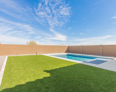 19740 W Palo Verde Drive - Photo Thumbnail 2