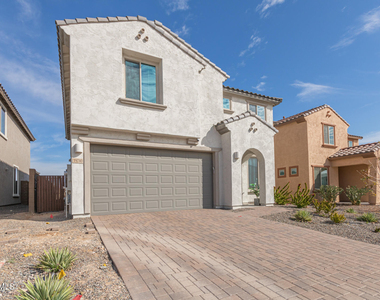 19740 W Palo Verde Drive - Photo Thumbnail 4