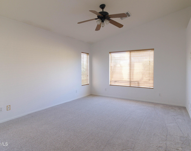 9828 E Knowles Avenue - Photo Thumbnail 7