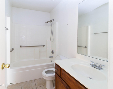 9828 E Knowles Avenue - Photo Thumbnail 12
