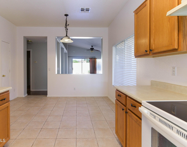 9828 E Knowles Avenue - Photo Thumbnail 2
