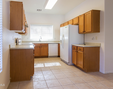 9828 E Knowles Avenue - Photo Thumbnail 3