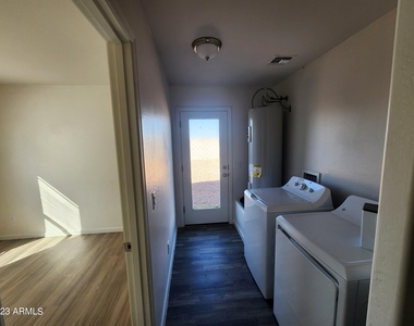 158 W Taylor Avenue - Photo Thumbnail 6