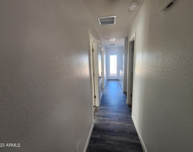 158 W Taylor Avenue - Photo Thumbnail 4