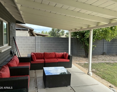 6919 E Cheery Lynn Road - Photo Thumbnail 24