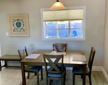 6919 E Cheery Lynn Road - Photo Thumbnail 2