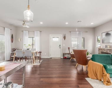 1645 W Willetta Street - Photo Thumbnail 7