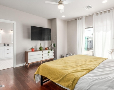 1645 W Willetta Street - Photo Thumbnail 14