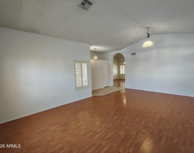 4303 E Cathedral Rock Drive - Photo Thumbnail 4