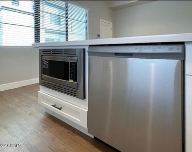 3215 E Flower Street - Photo Thumbnail 29