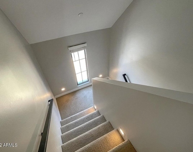 3215 E Flower Street - Photo Thumbnail 39