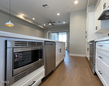3215 E Flower Street - Photo Thumbnail 28