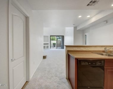 705 W Queen Creek Road - Photo Thumbnail 9