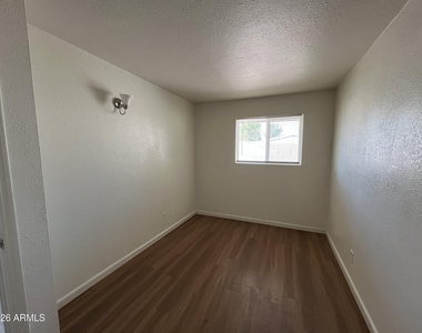 371 N Nevada Street - Photo Thumbnail 5