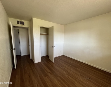 371 N Nevada Street - Photo Thumbnail 7