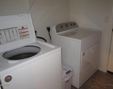 40584 W Helen Court - Photo Thumbnail 13