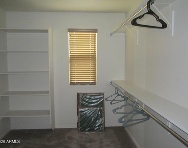 40584 W Helen Court - Photo Thumbnail 8