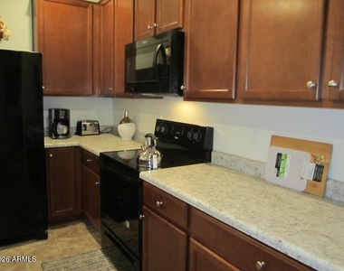 40584 W Helen Court - Photo Thumbnail 3