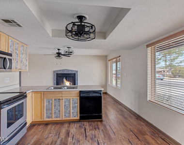 1601 W Marco Polo Road - Photo Thumbnail 4