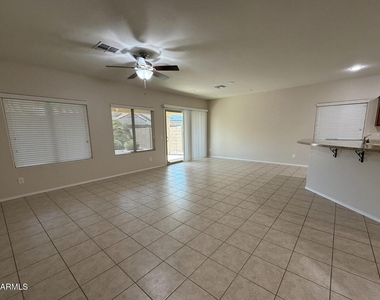 3417 N San Marin Drive - Photo Thumbnail 3