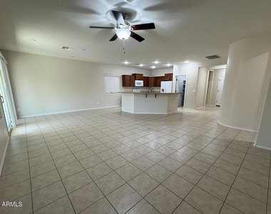 3417 N San Marin Drive - Photo Thumbnail 4