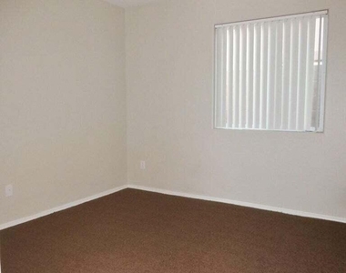 15125 W Adams Street - Photo Thumbnail 13