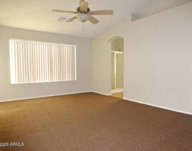 15125 W Adams Street - Photo Thumbnail 7