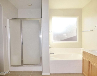 15125 W Adams Street - Photo Thumbnail 9