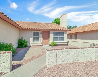5910 W Commonwealth Avenue - Photo Thumbnail 3