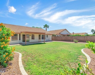 5910 W Commonwealth Avenue - Photo Thumbnail 38