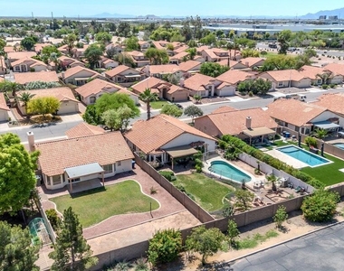 5910 W Commonwealth Avenue - Photo Thumbnail 39