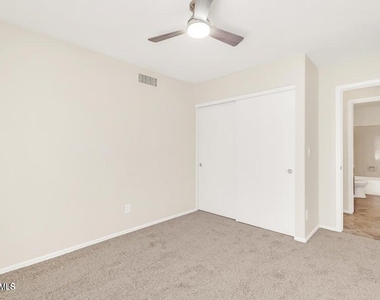 5910 W Commonwealth Avenue - Photo Thumbnail 29