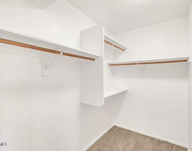 5910 W Commonwealth Avenue - Photo Thumbnail 26