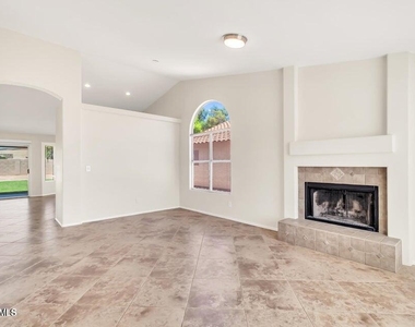 5910 W Commonwealth Avenue - Photo Thumbnail 6