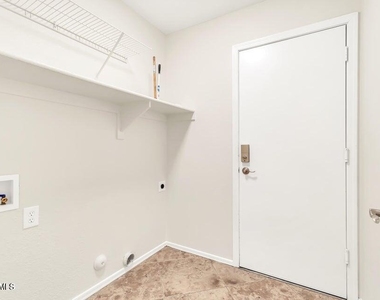 5910 W Commonwealth Avenue - Photo Thumbnail 32