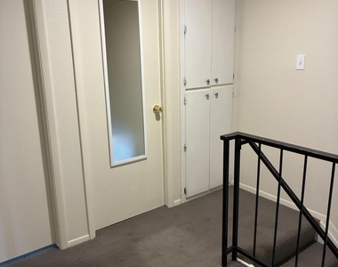6618 S Palm Drive - Photo Thumbnail 12